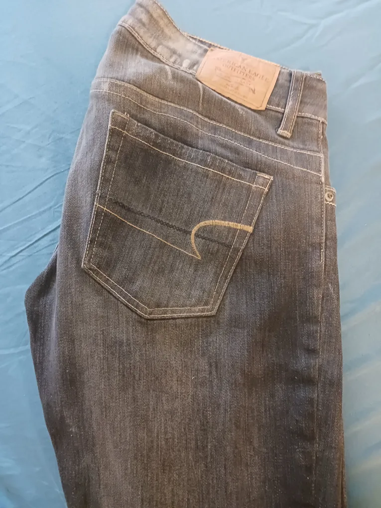 American Eagle Outfitters Jeans image indicator(3)