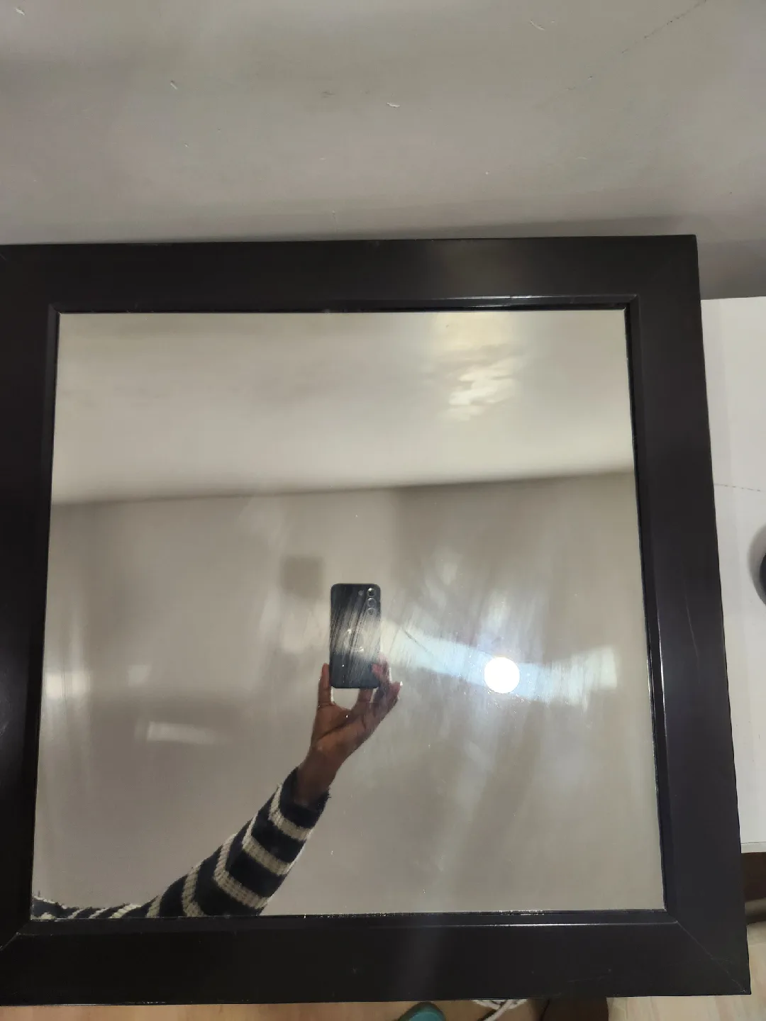 Black Framed Mirror image indicator(2)