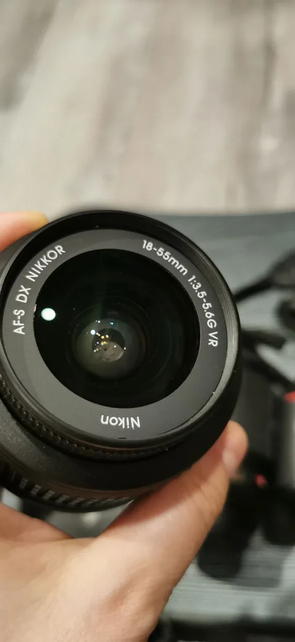 Nikon D3100 Camera with Two Lenses image indicator(5)