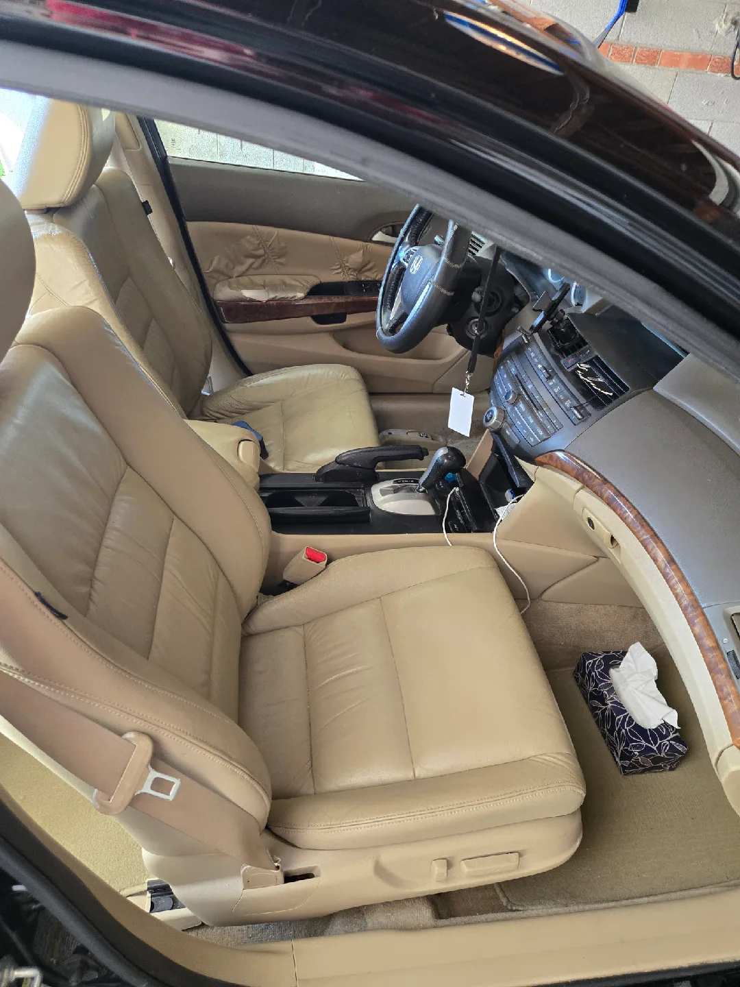 2010 Black Honda Accord V6 image indicator(6)