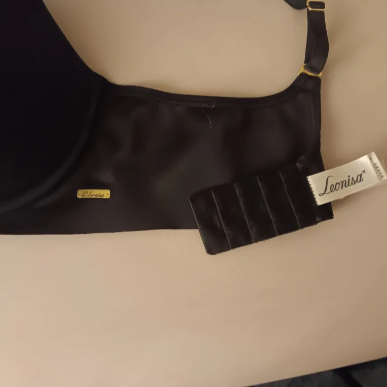 Leonisa Black Bra Size 34B (NWOT) thumbnail