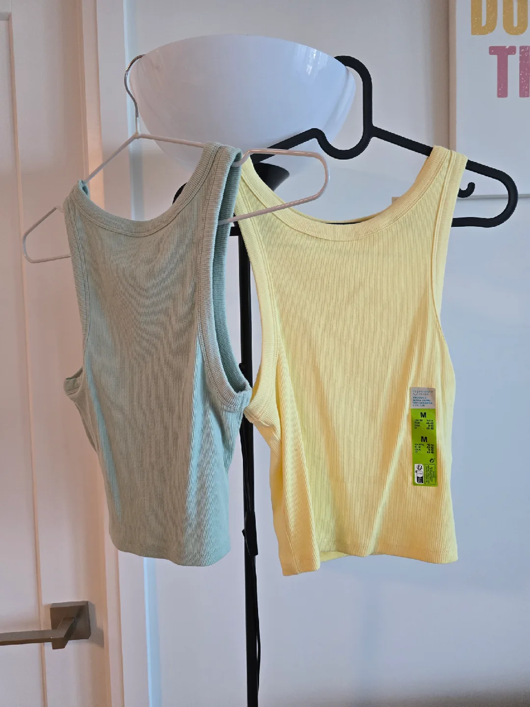 Two Tank Tops - Size M image indicator(2)