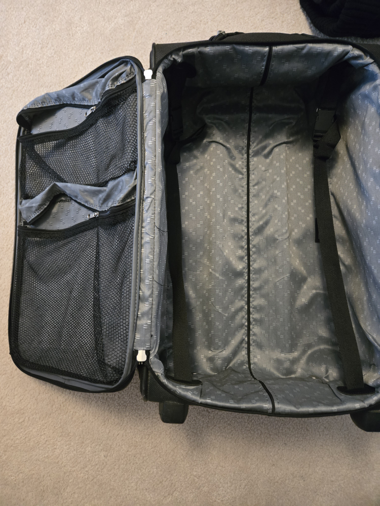 Samsonite Black Carry-On Suitcase - photo 3