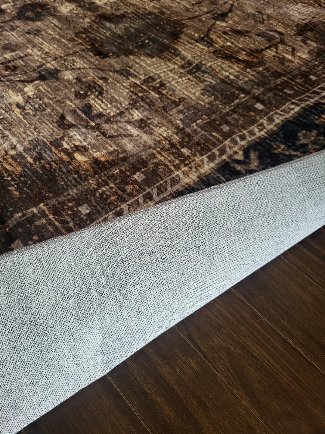 9ft X 12ft Area rug (Brand new) image indicator(5)