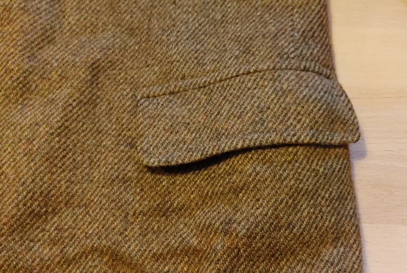 Vintage Harris Tweed herringbone Blazer image indicator(10)