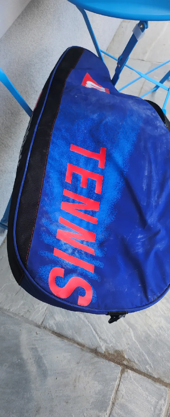 Wilson Tennis Racquets & Bag image indicator(3)