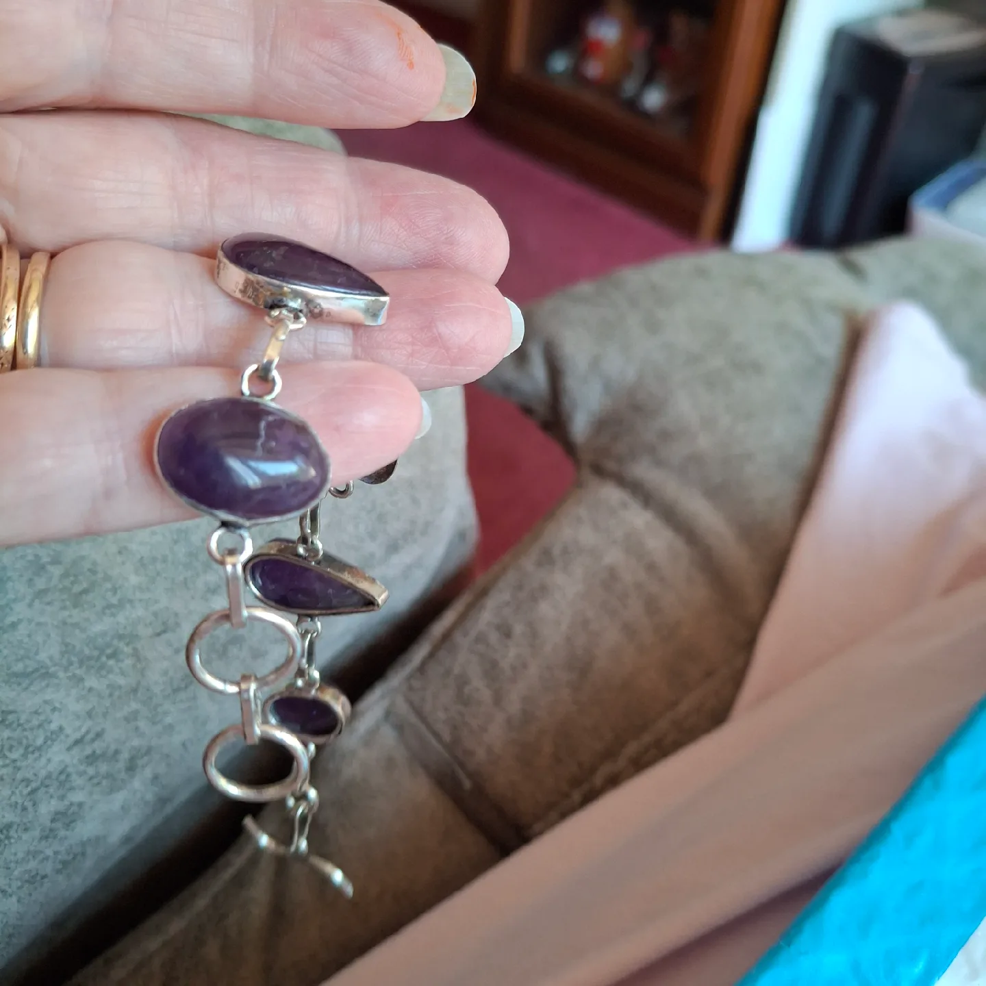 Amethyst & Silver Bracelet image indicator(3)