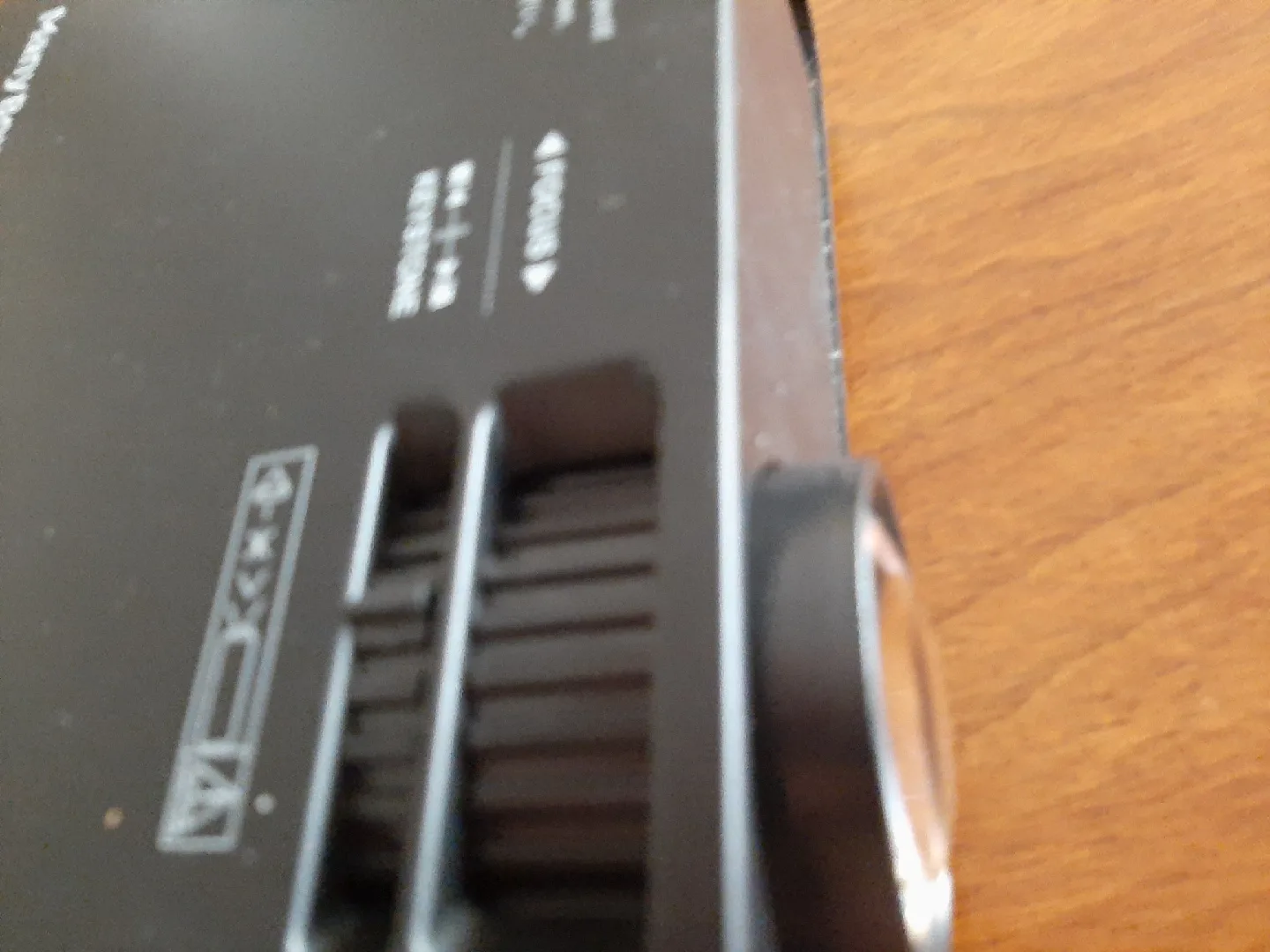 ManyBox Projector - Great Condition! image indicator(3)