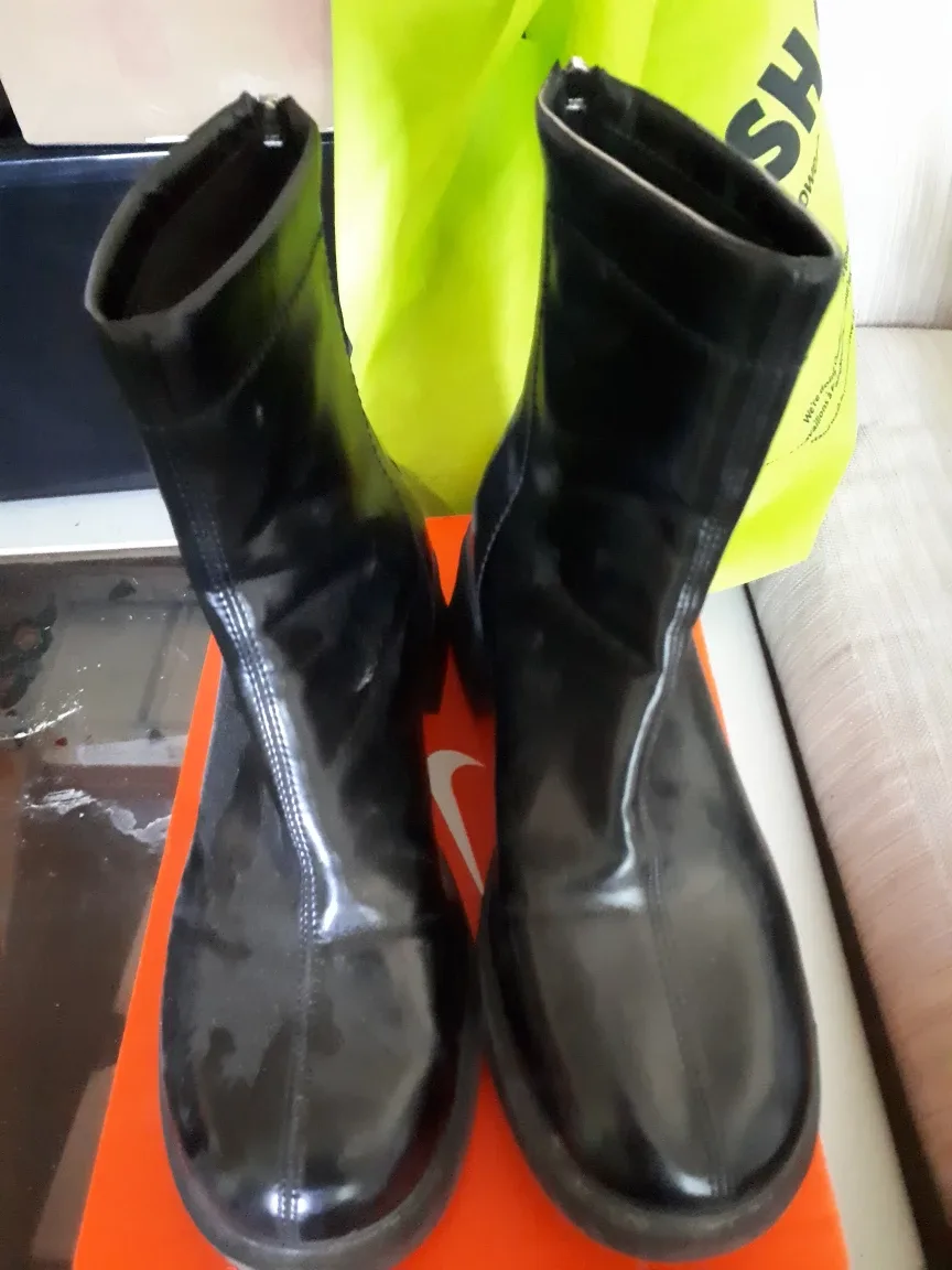 Black Ankle Platform Boots thumbnail