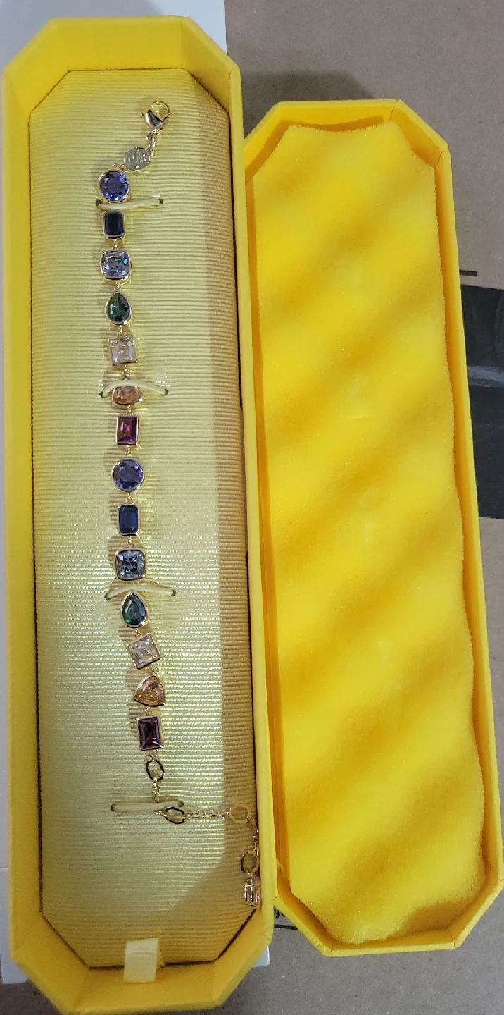 Swarovski Bracelet and Necklace image indicator(2)