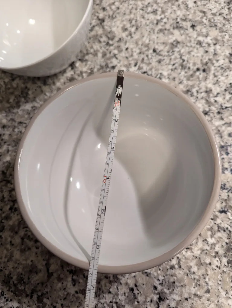 Two Ceramic Bowls image indicator(2)