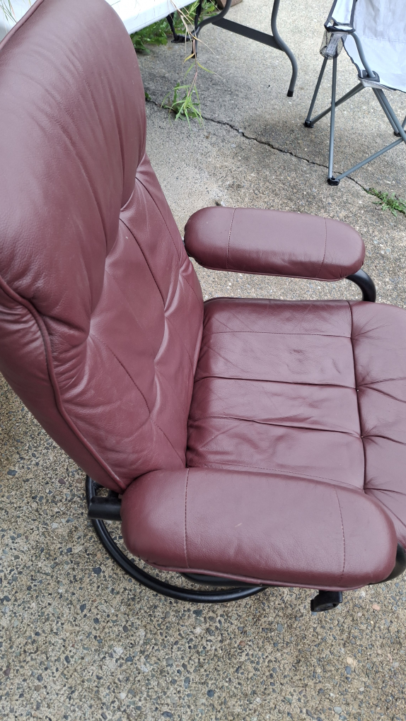 Burgundy Leather Executive Office Chair - photo 3