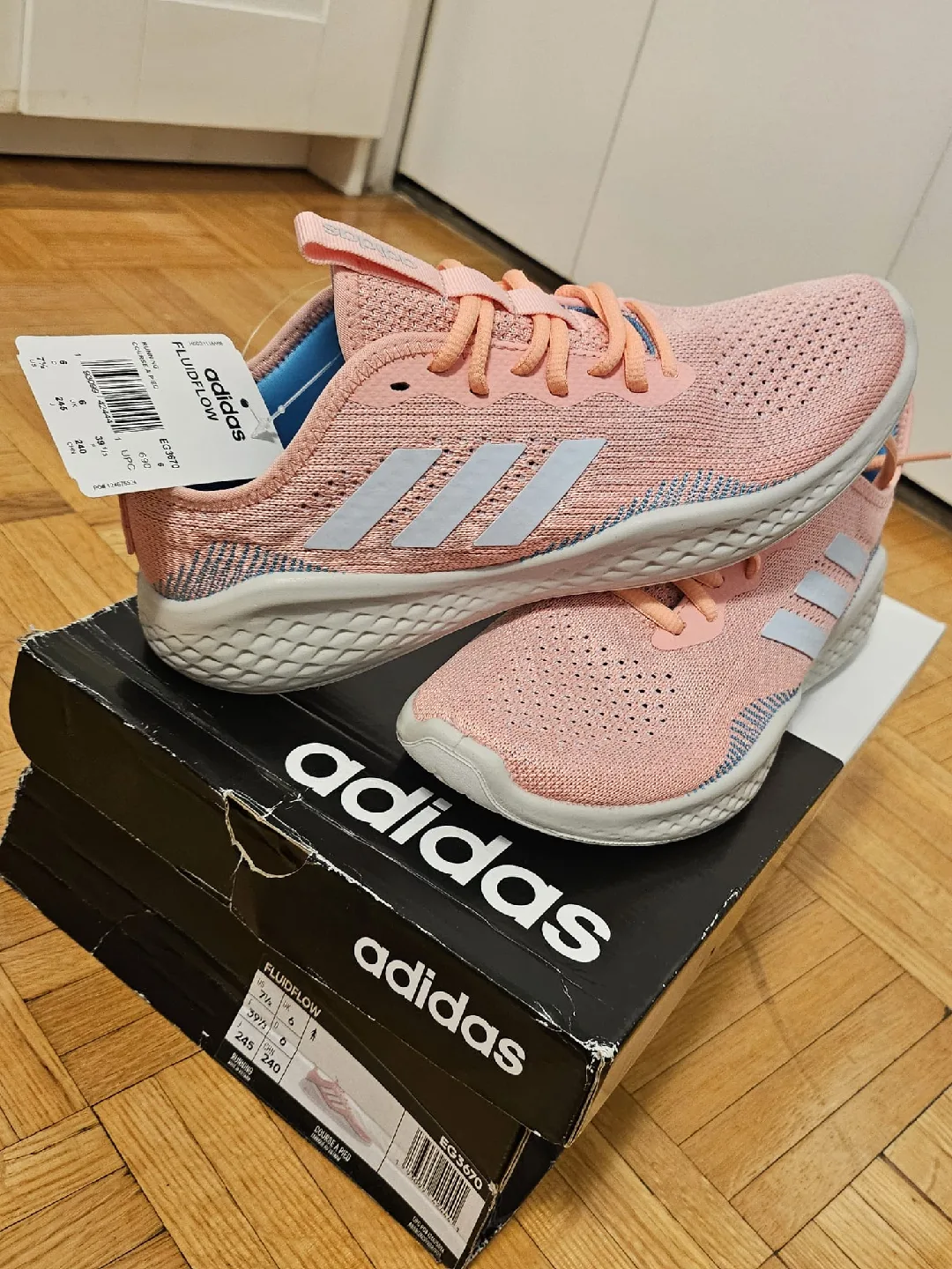 Adidas women's Fluidflow Running Shoes - Size 7.5 US - New thumbnail