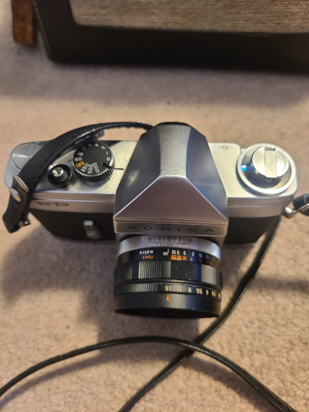 Konica FP 35mm Film Camera image indicator(2)