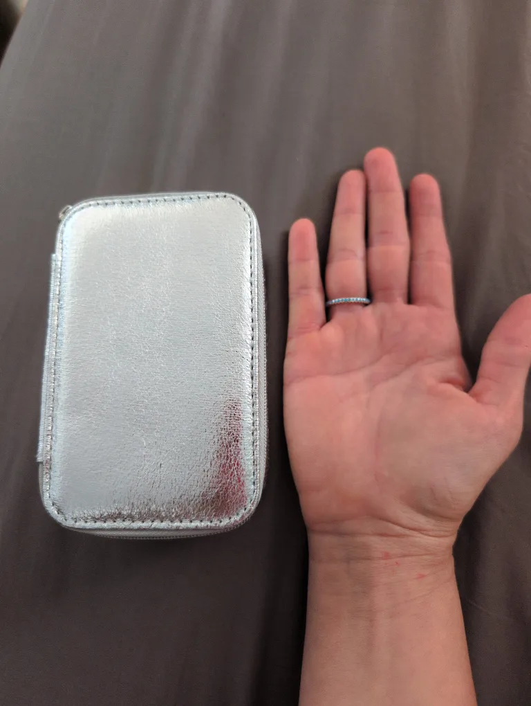 Silver Travel Jewelry Case image indicator(3)