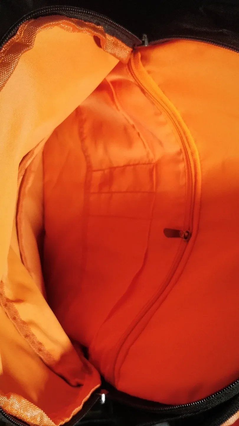 Utazo Black Backpack - Brand New! image indicator(5)