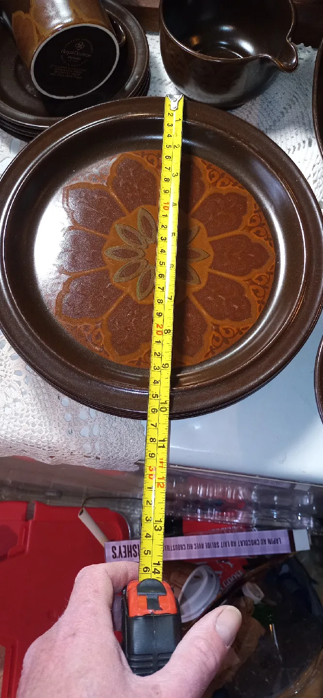 Royal Daulton stoneware Dish Set image indicator(3)