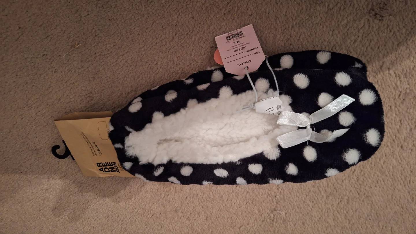 Ardene M/L Polka Dot Slippers thumbnail