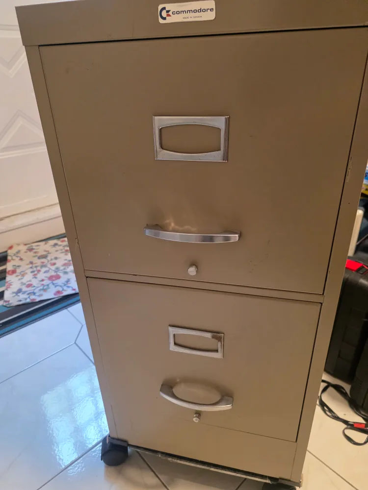Commodore Filing Cabinet - Beige image indicator(2)
