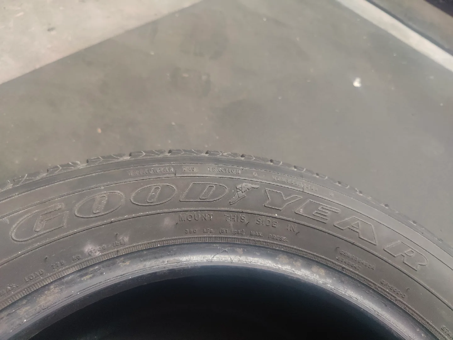 Goodyear Assurance Tires 235/55R17 99H All seasons image indicator(8)