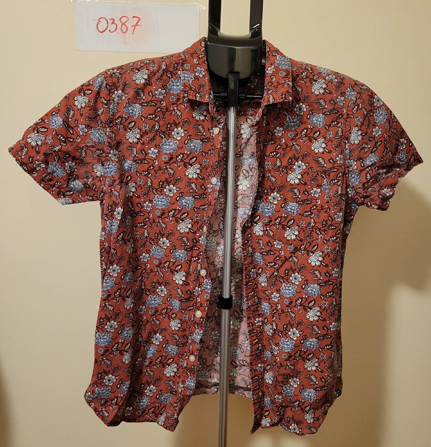 Forever 21 Floral Print Shirt - Size Small (0387) thumbnail