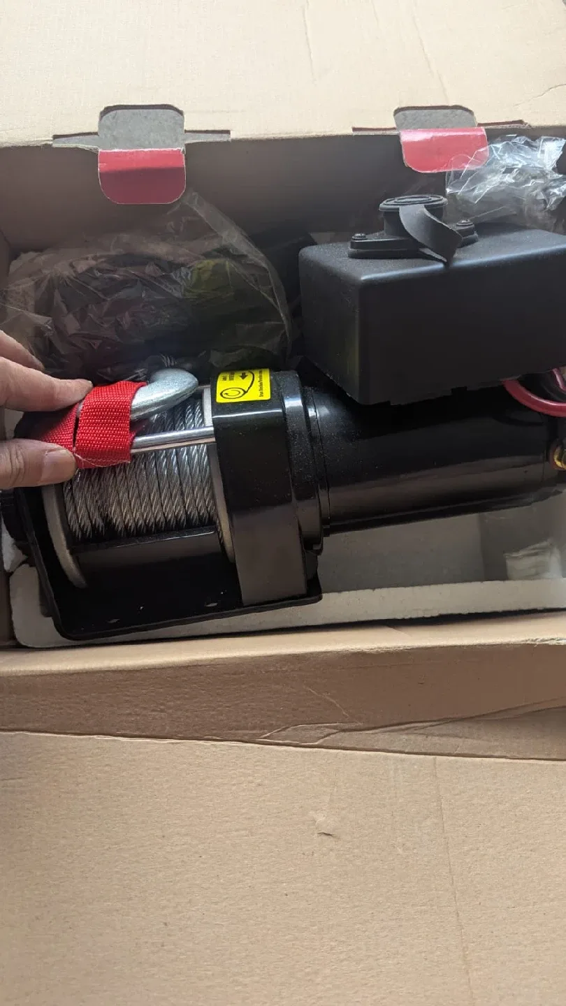 MotoMaster 3000 lb Utility Winch - New in Box! image indicator(2)