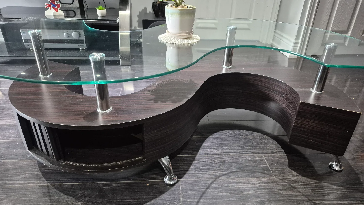Unique S-Shaped Glass Coffee Table 🥕 image indicator(4)