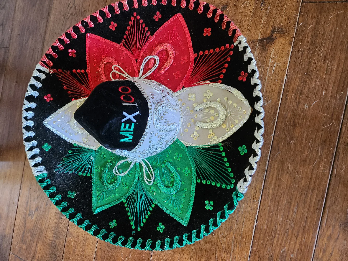 Assorted Sombrero Hats thumbnail