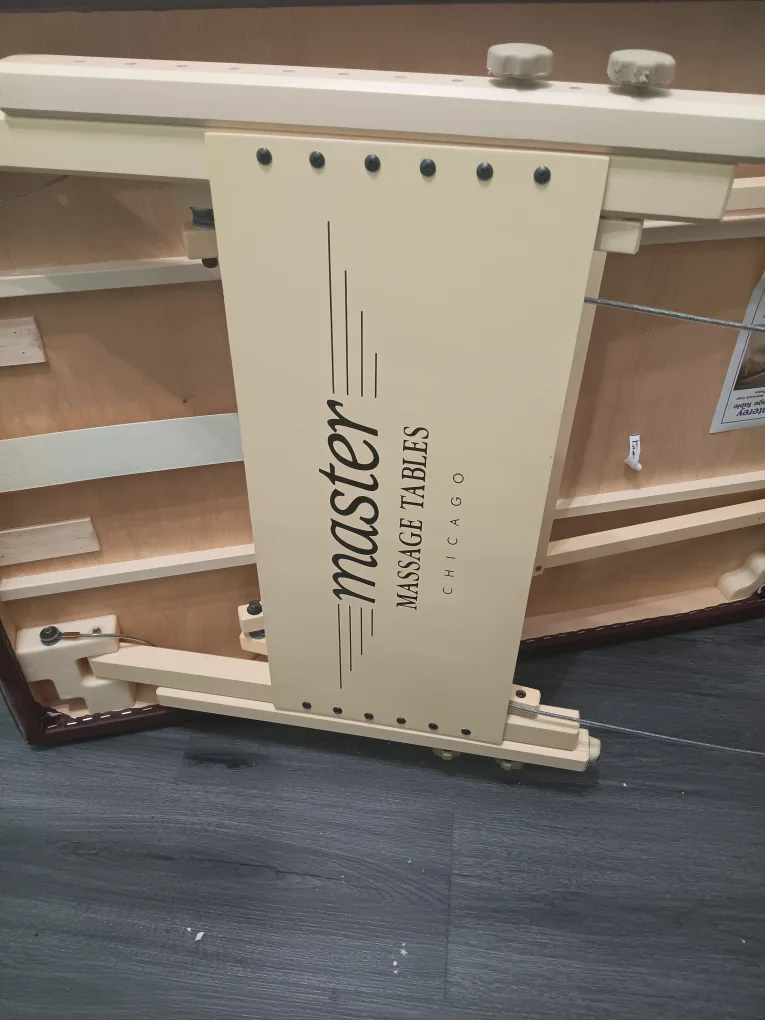 Master Massage Monterey Portable Massage Table thumbnail