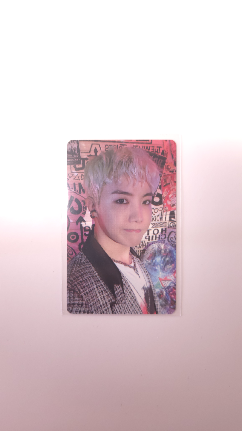 BTS 2022 Season's Greetings Photocards Set - photo 4