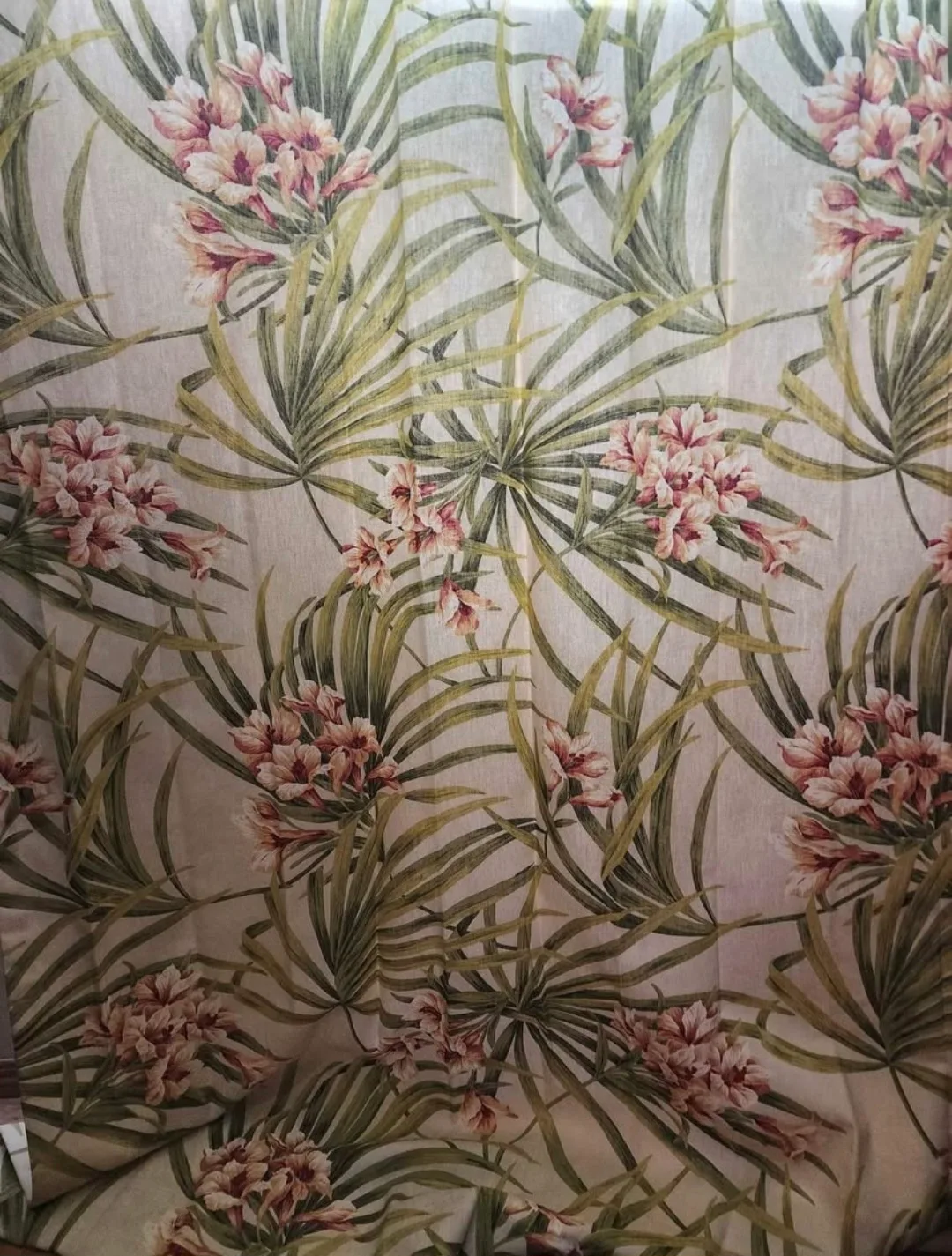 Floral Print Curtain/Drapery image indicator(4)