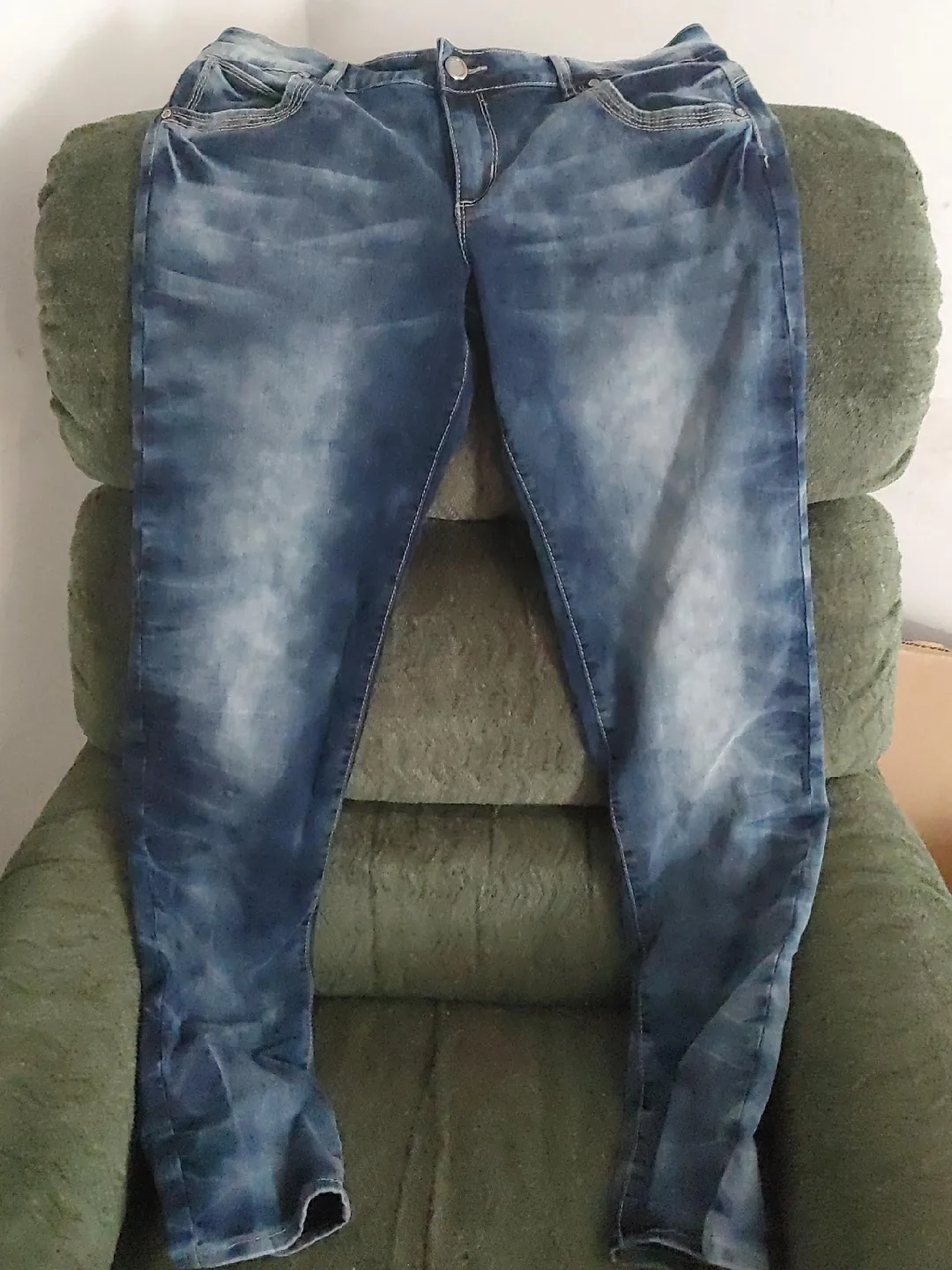 Jeans Lot - Mixed Styles same sizes. image indicator(2)