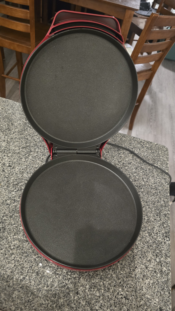 Betty Crocker Pizza Maker - photo 3