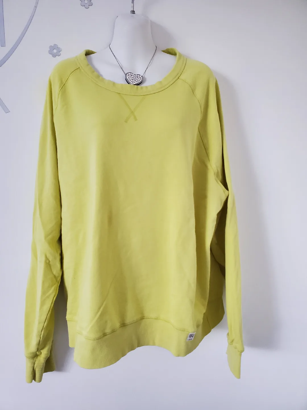 Old Navy XL Yellow Pullover thumbnail