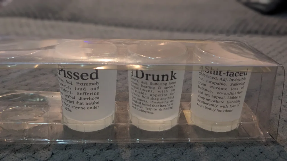Set of 3 shot glasses thumbnail