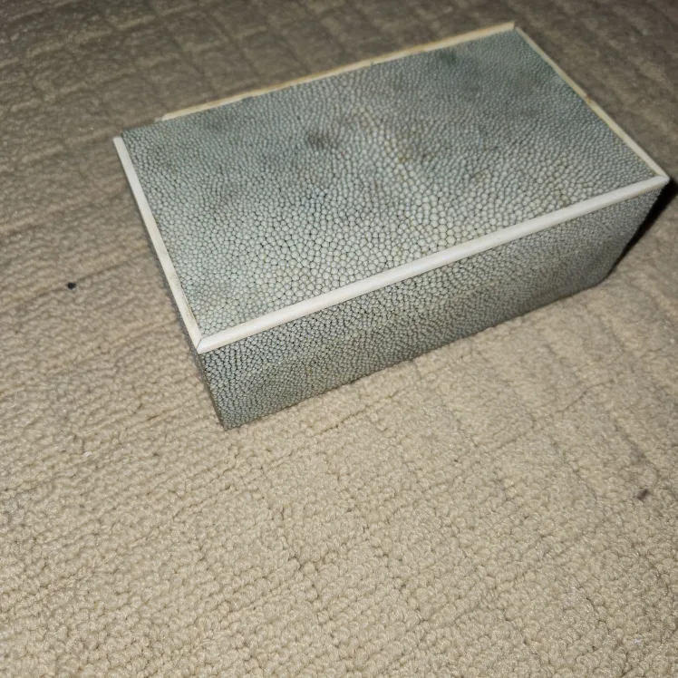 Vintage Royal Canadian Medical Corps Box image indicator(3)