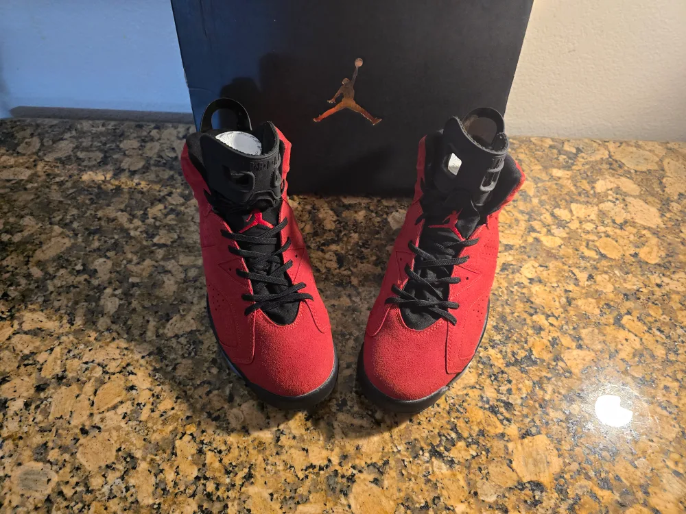 Air Jordan 6 Retro Red Toro thumbnail