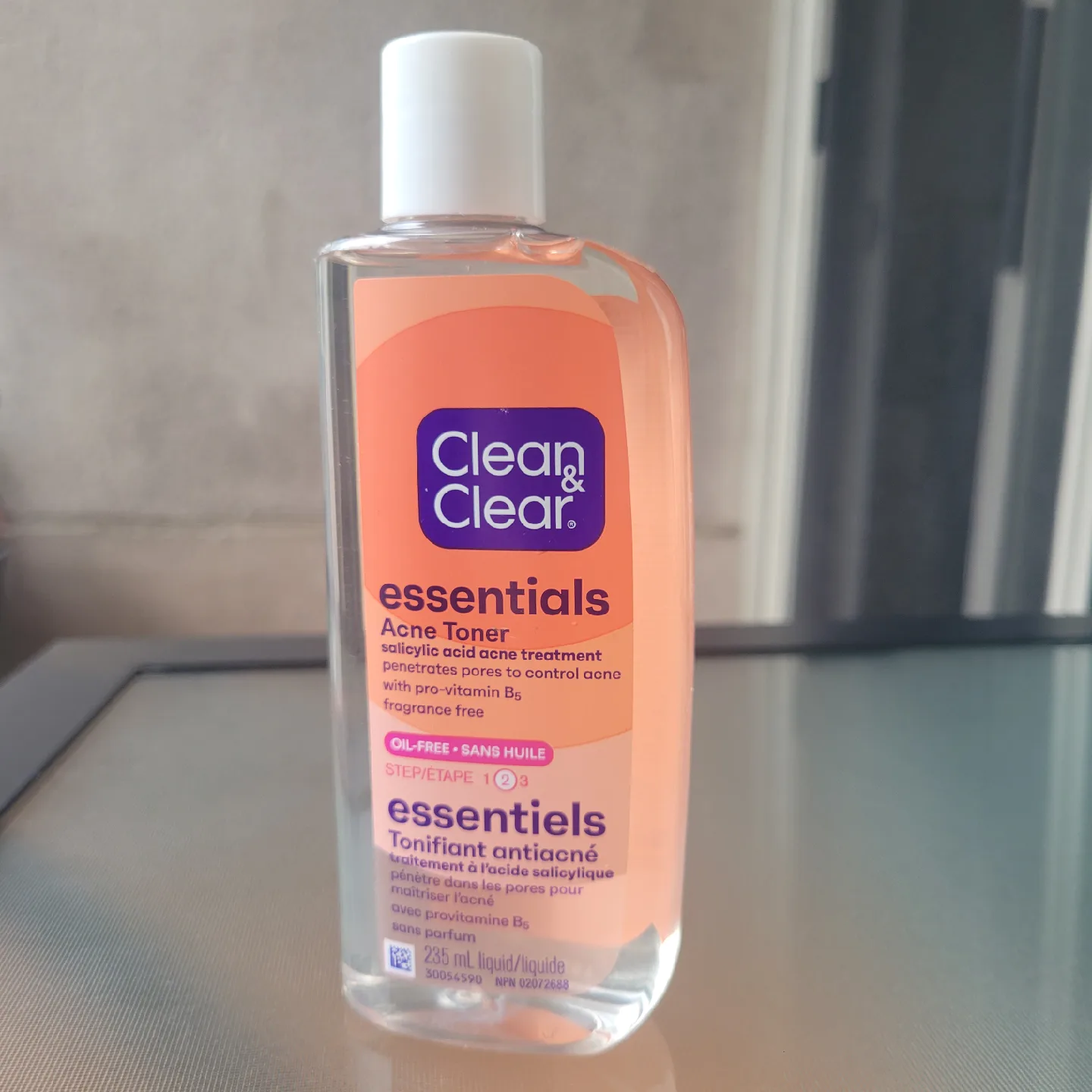 Clean & Clear Essentials Acne Toner thumbnail