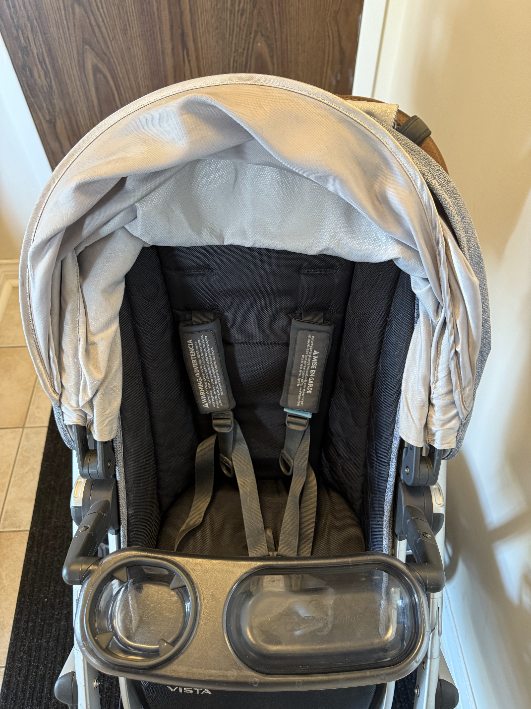 UPPAbaby Vista Stroller with bassinet, snack tray, rain cover - photo 2