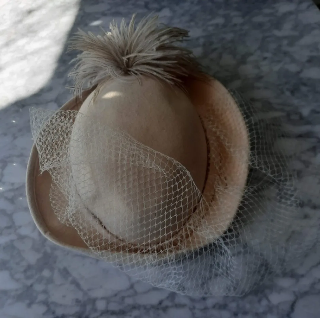 Georgette Vintage Hat with Veil image indicator(2)