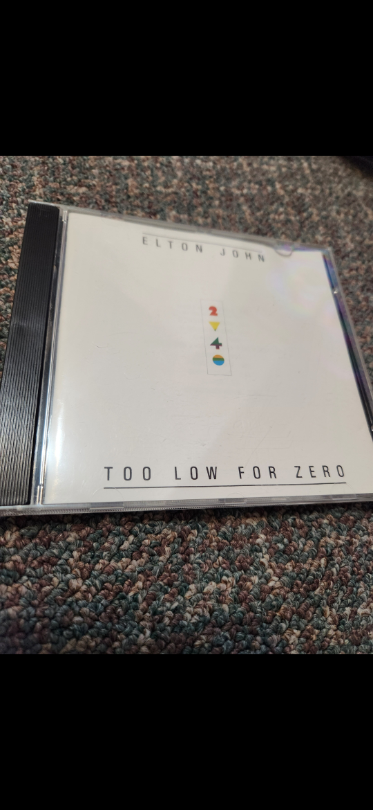 Elton John CDs - Too Low for Zero, Greatest Hits - photo 3