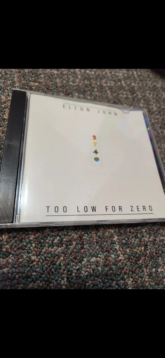 Elton John CDs - Too Low for Zero, Greatest Hits image indicator(3)