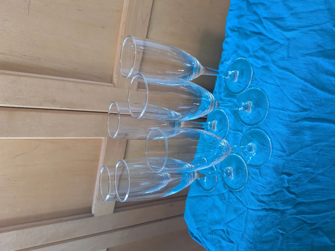Set of 6 Champagne Flutes image indicator(2)
