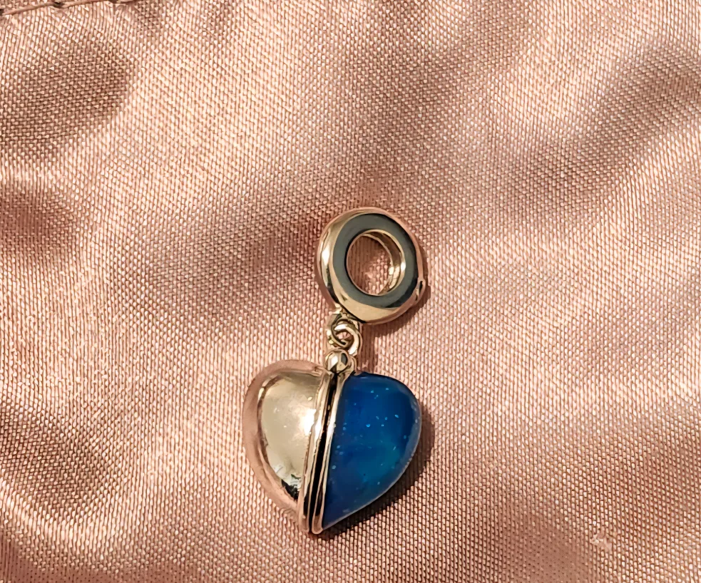 Love Two-tone Dangle Charm image indicator(3)