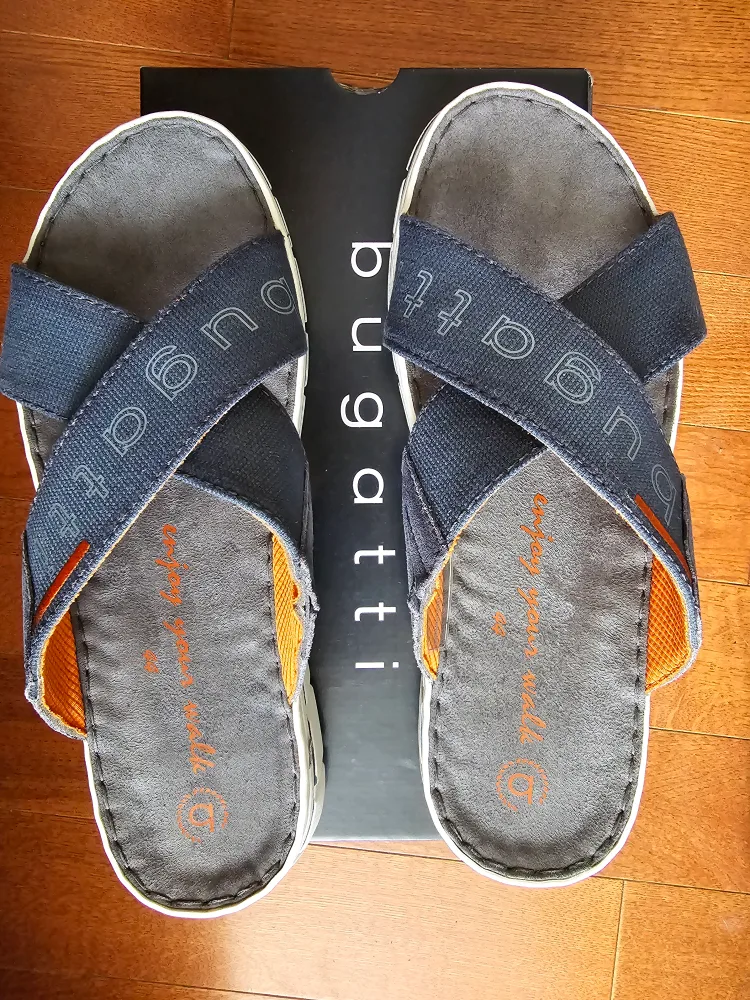 Bugatti Men's Cross Strap Sandals - Size 11 image indicator(2)