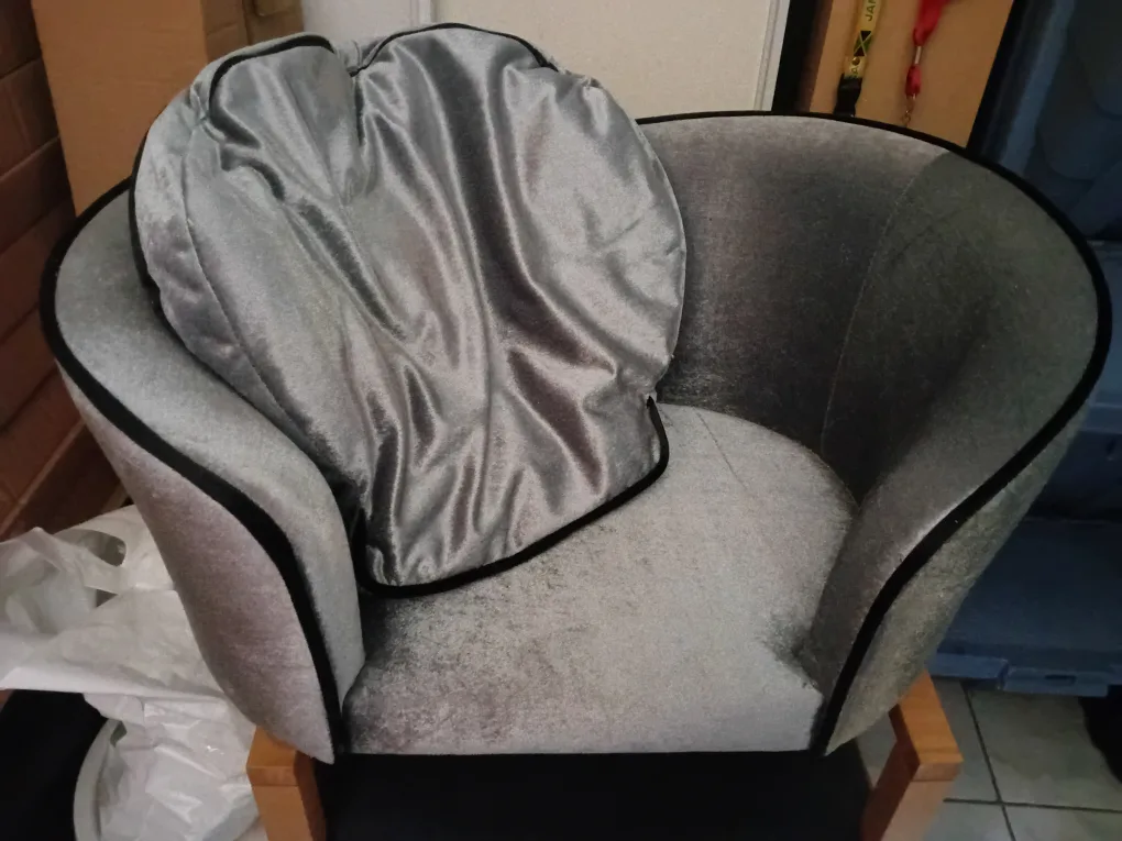 🥕   Pet Bed Sofa, Velvet Cat Couch image indicator(8)