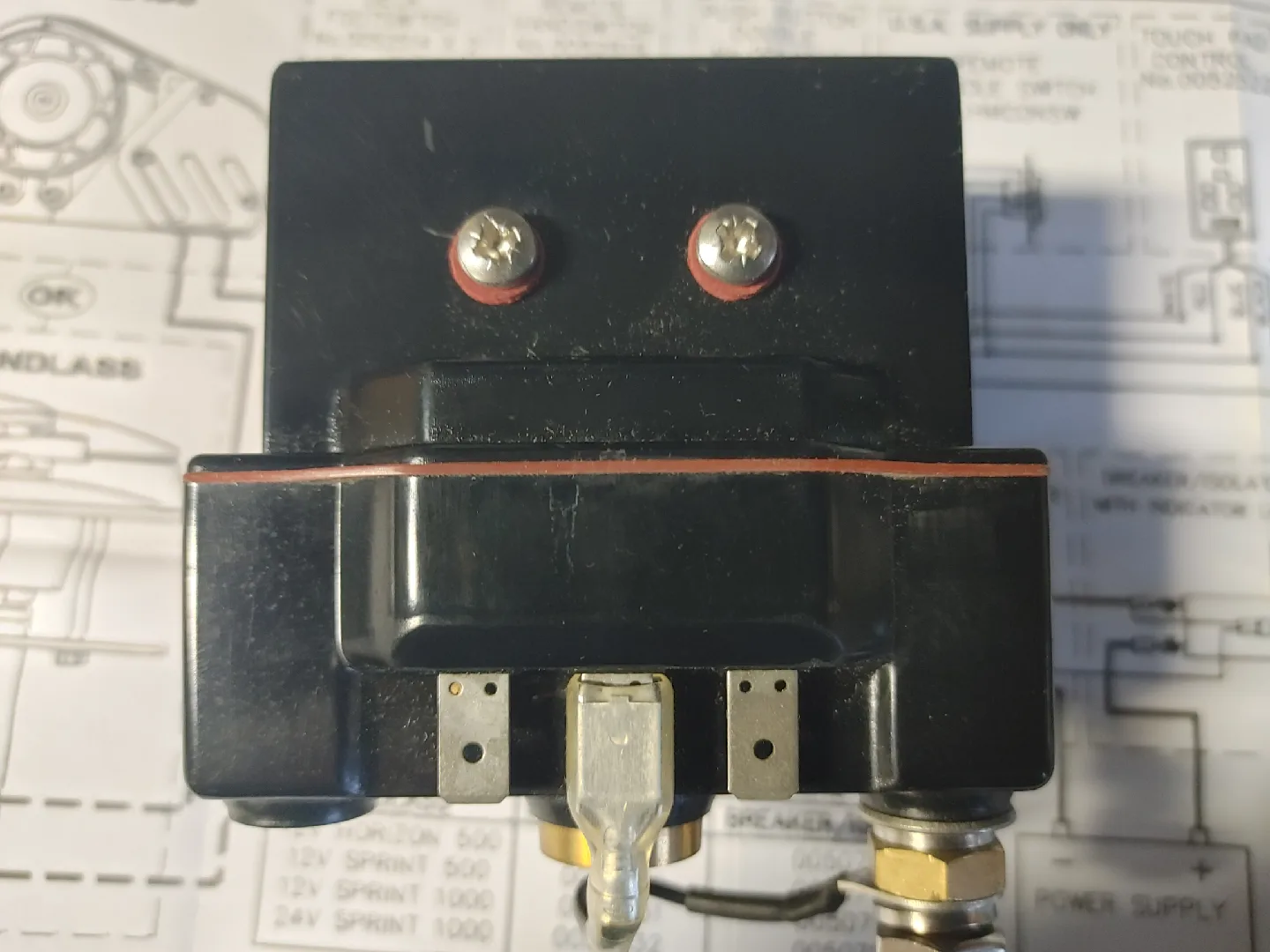 Lewmar 12V SW Windlass Control (Dual Direction) image indicator(7)