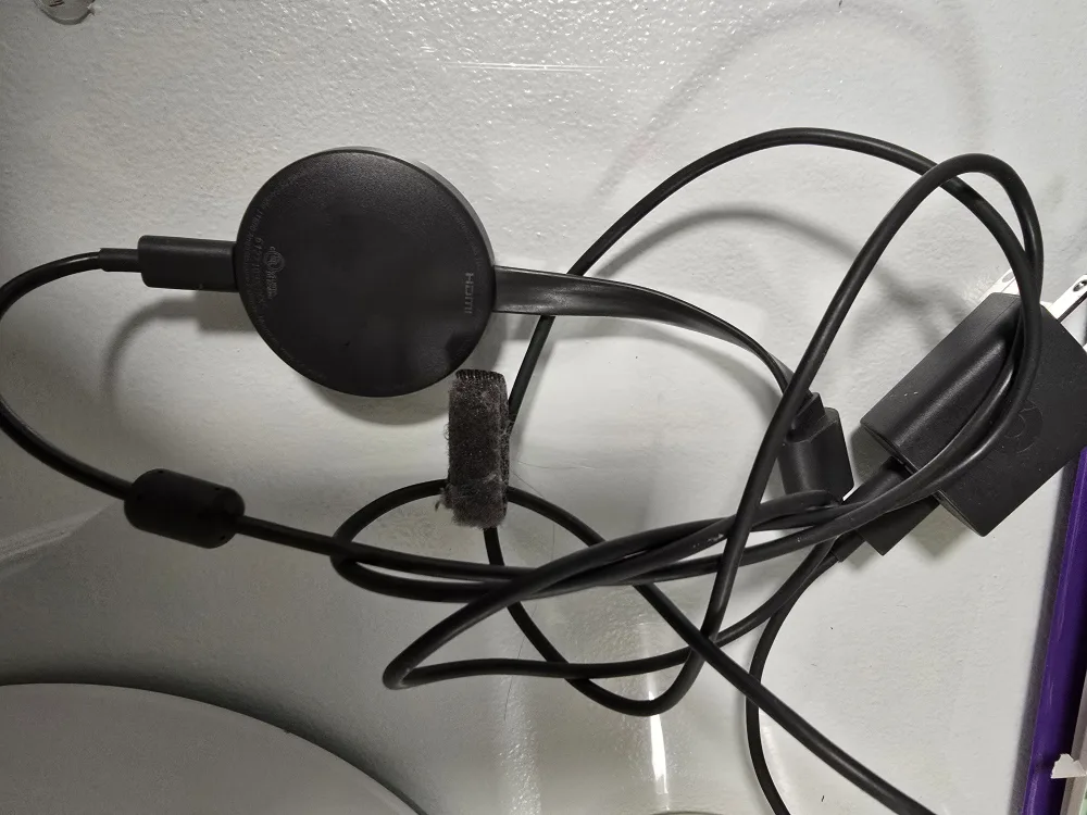 Google Chromecast with Power Adapter thumbnail