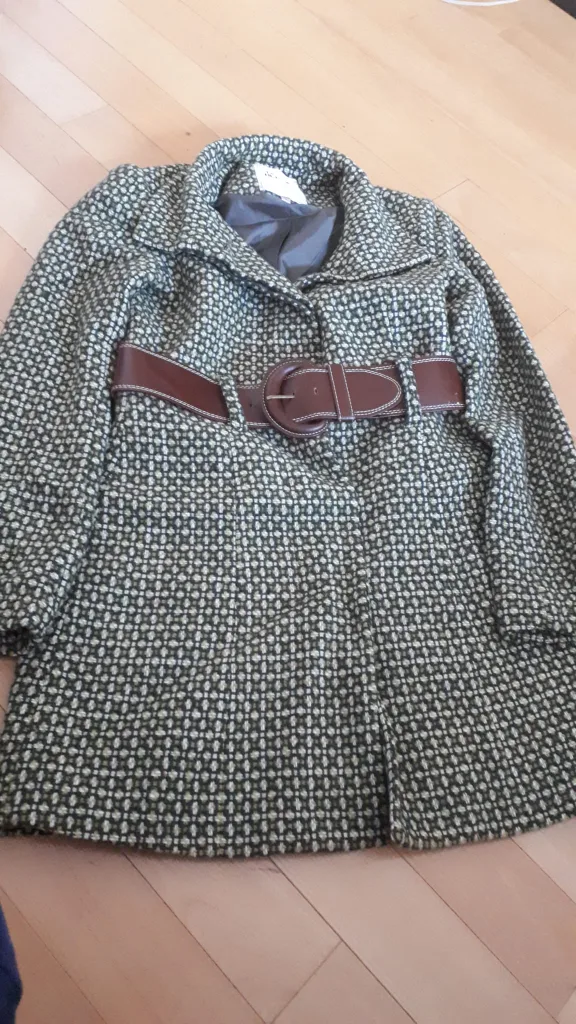 Costa Blanca Size 4 Coat thumbnail