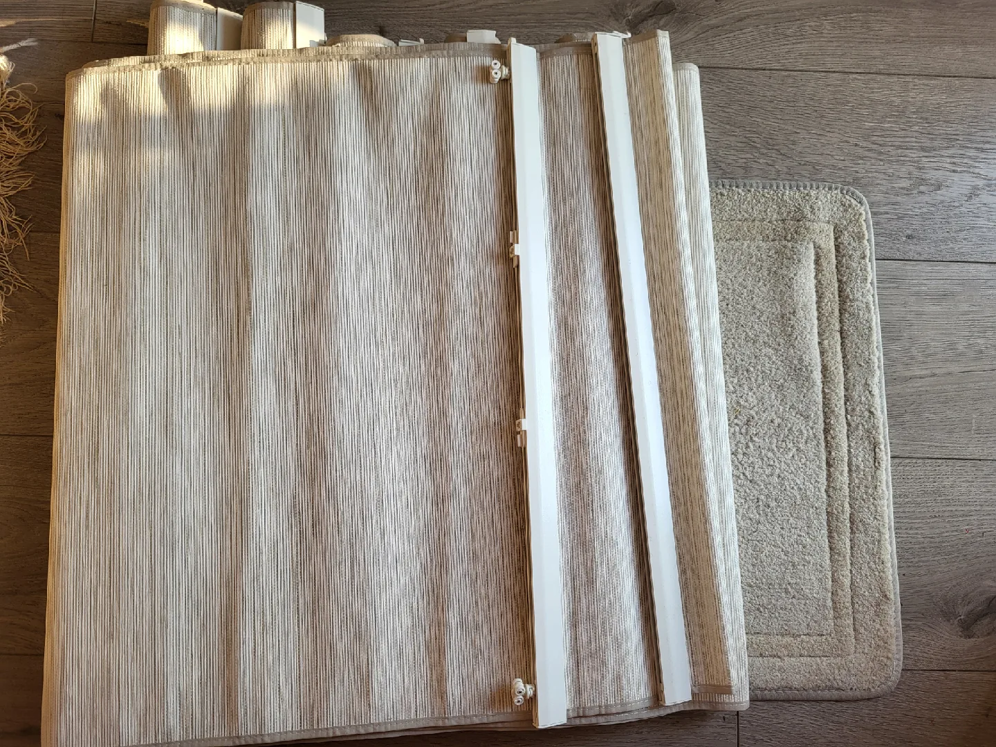 IKEA Corner Room Divider Set of 6 curtains and two Rods image indicator(3)